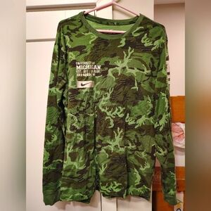 Nike University of Michigan Camo Long Sleeve Shirt